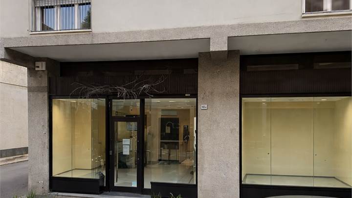 NEGOZIO NEL CENTRO DI SARONNO (MB)